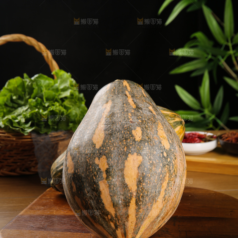 深底上的香芋南瓜