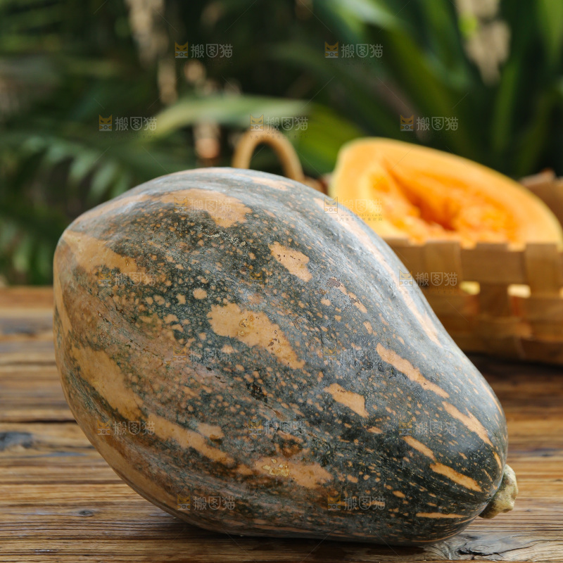深底上的香芋南瓜