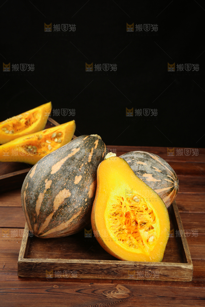木底上的香芋南瓜