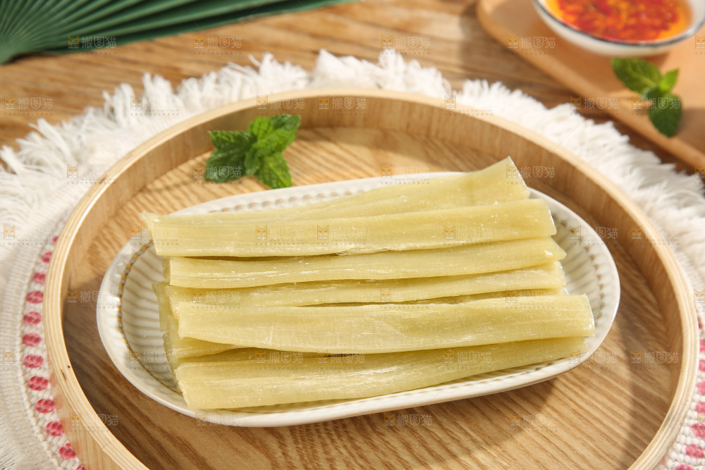 木底上的宽粉
