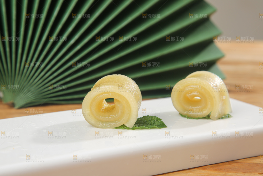 木底上的宽粉