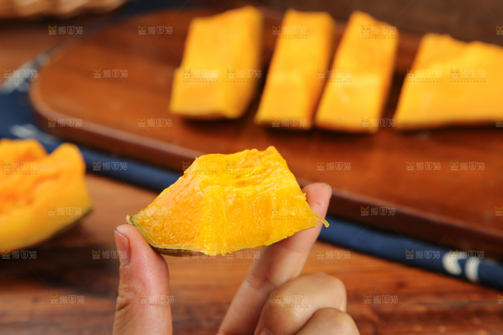 木底上的香芋南瓜