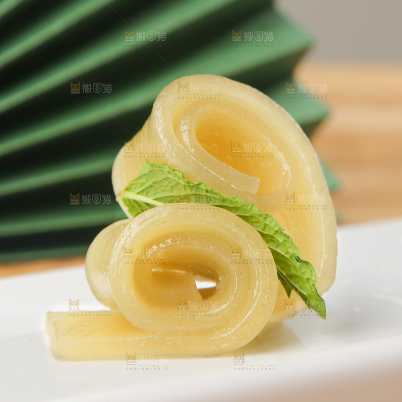 木底上的宽粉