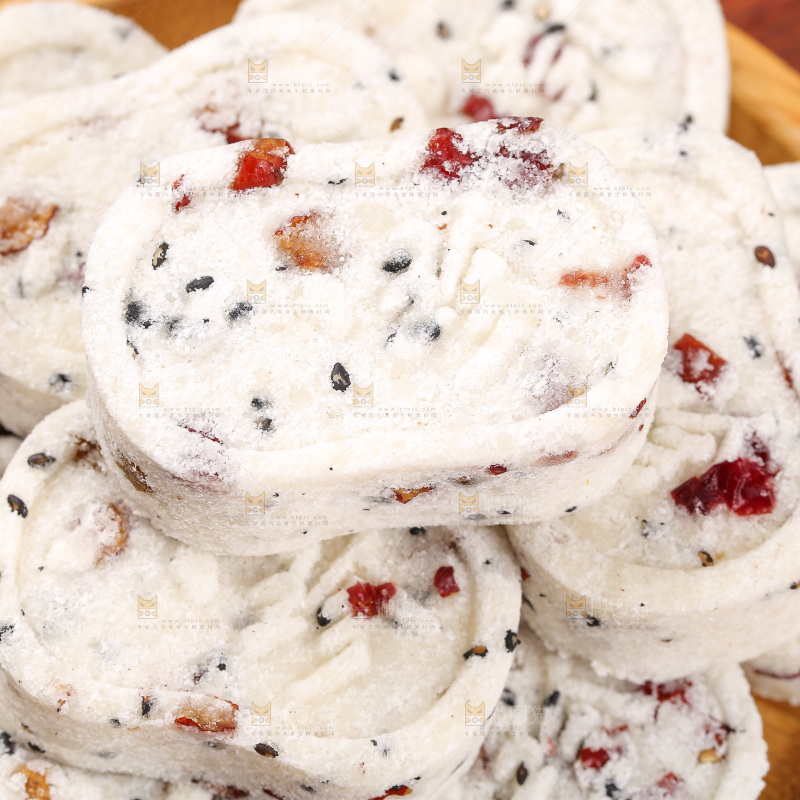 木底上的八珍糕