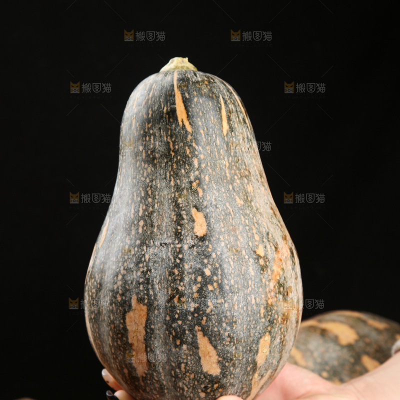 木底上的香芋南瓜