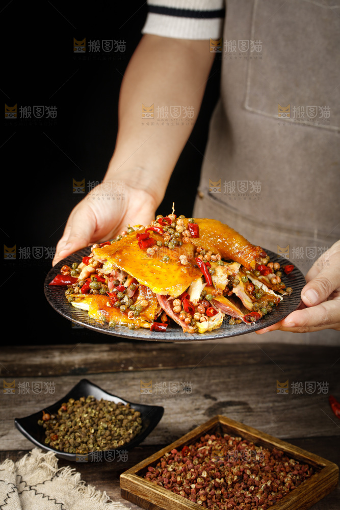 深底上的椒麻鸡