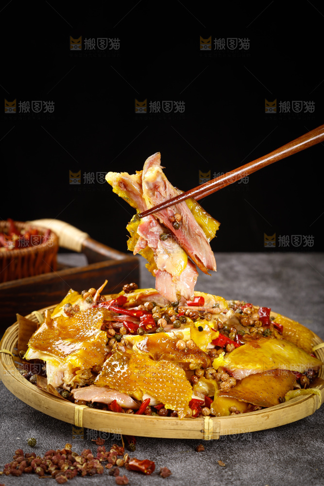 深底上的椒麻鸡