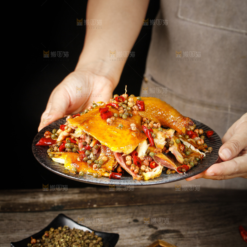 深底上的椒麻鸡