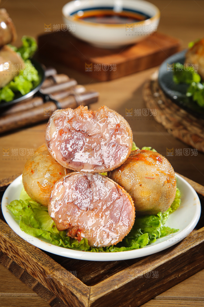木底上的肚包肉