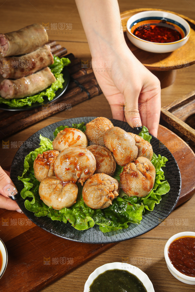 木底上的肚包肉