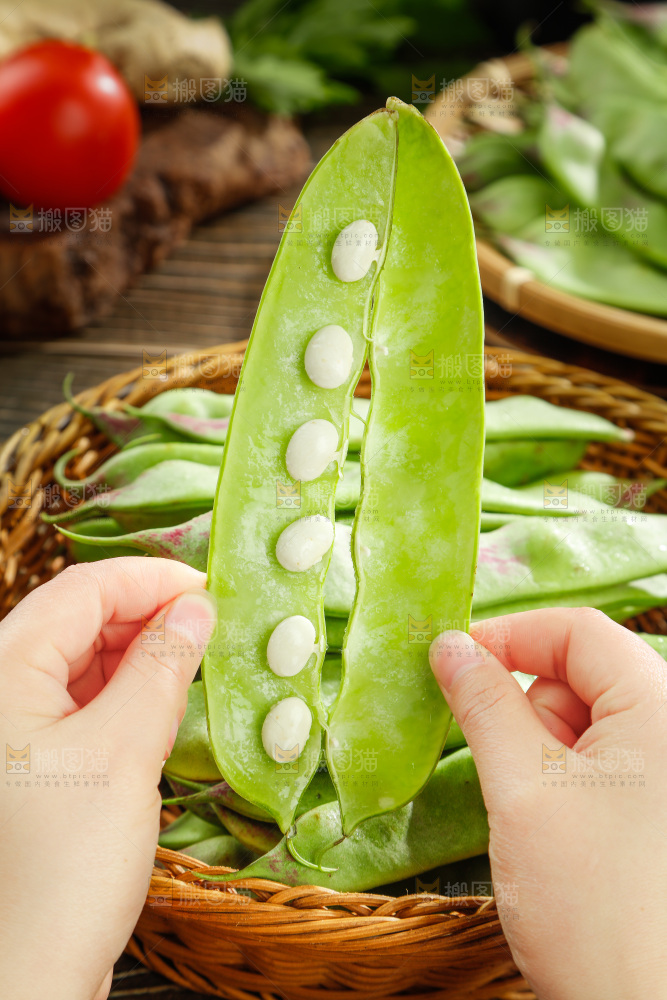 深底上的油豆角