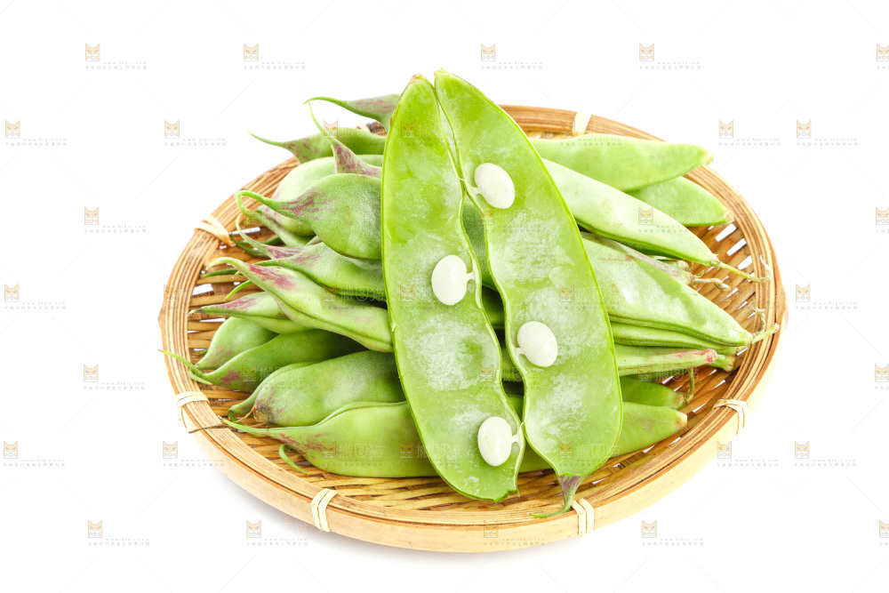 白底上的一点红油豆角