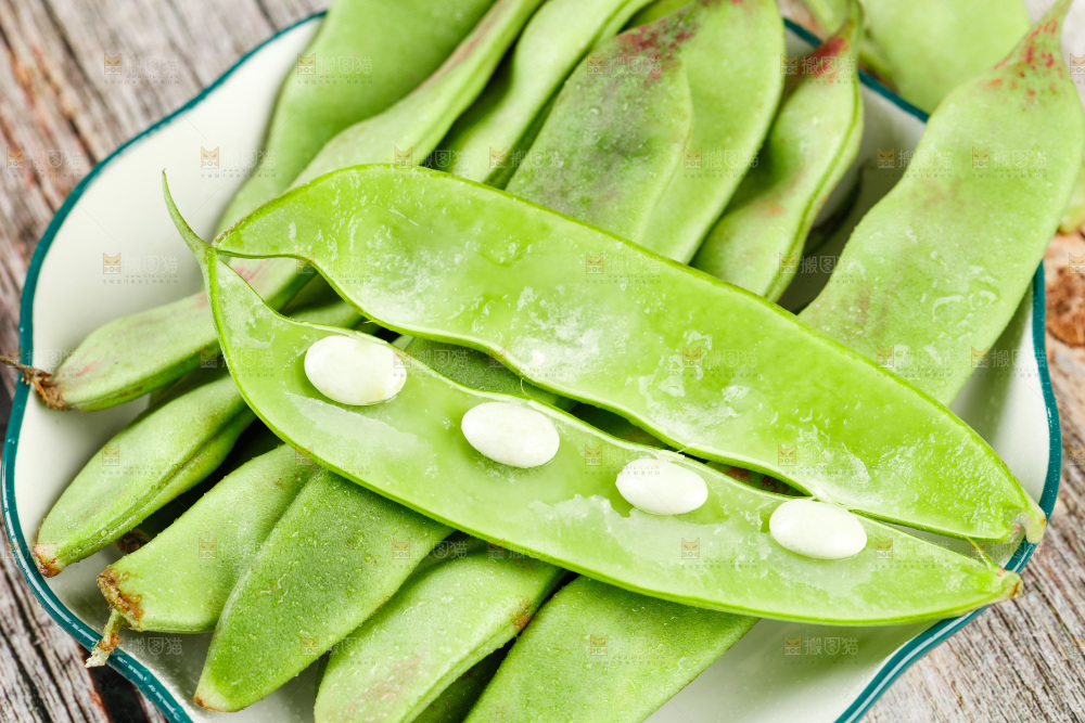 木底上的油豆角