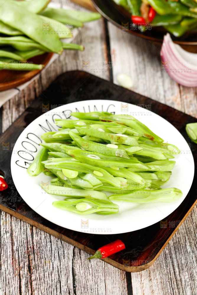 木底上的油豆角