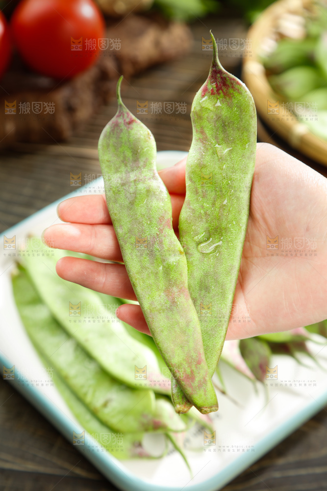 深底上的油豆角