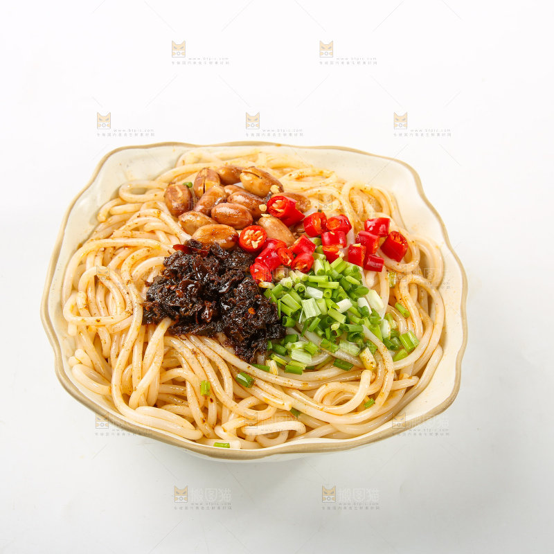 碗里的拌米粉