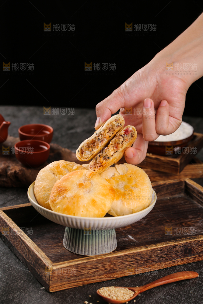 深底上的苏氏月饼