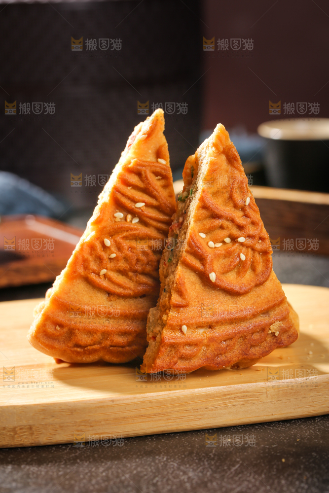 深底上的五仁大月饼