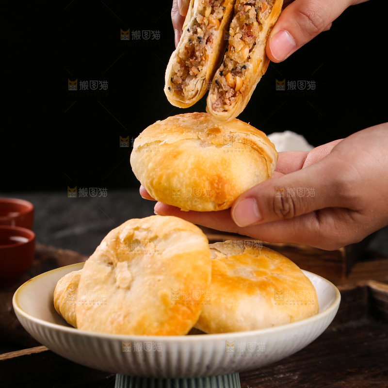 深底上的苏氏月饼