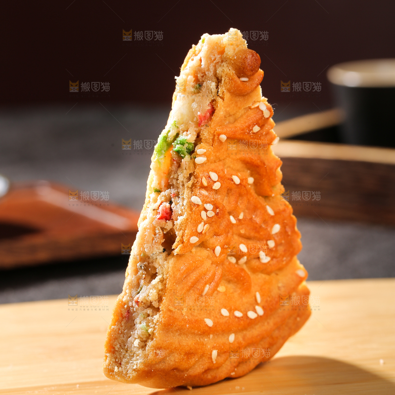 深底上的五仁大月饼