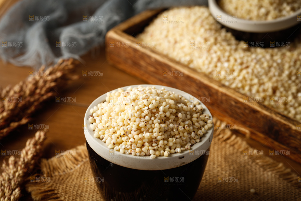 深底上的高粱米
