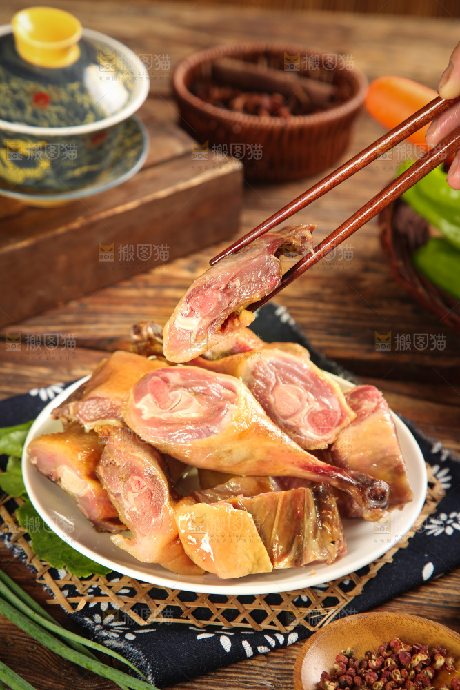 深底上的风干鸭