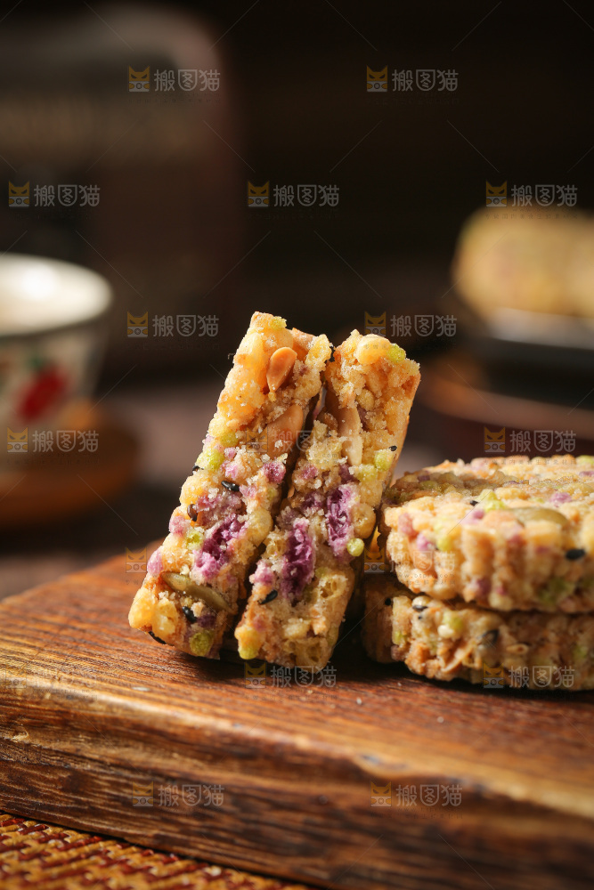 深底上的杂粮饼