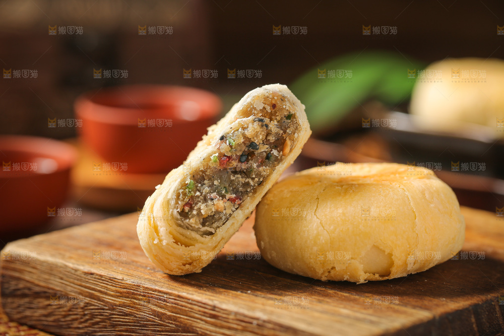 深底上的苏式月饼