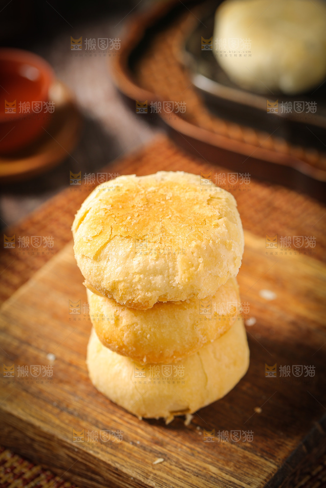 深底上的苏式月饼