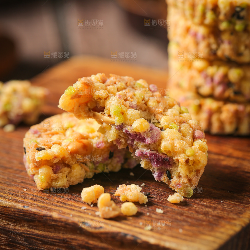 深底上的杂粮饼