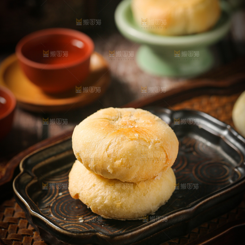 深底上的苏式月饼