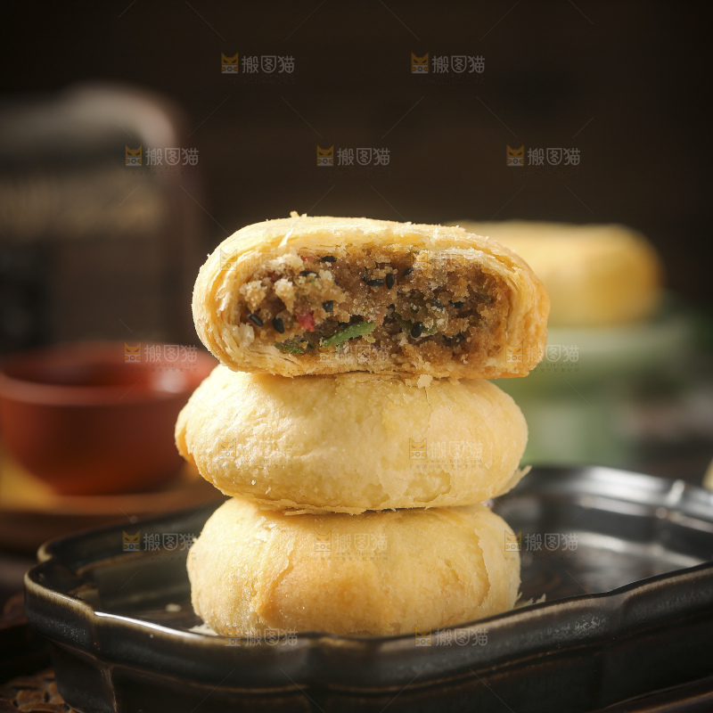 深底上的苏式月饼