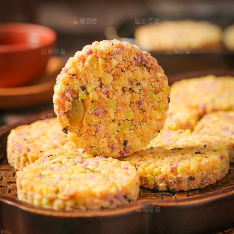 深底上的杂粮饼