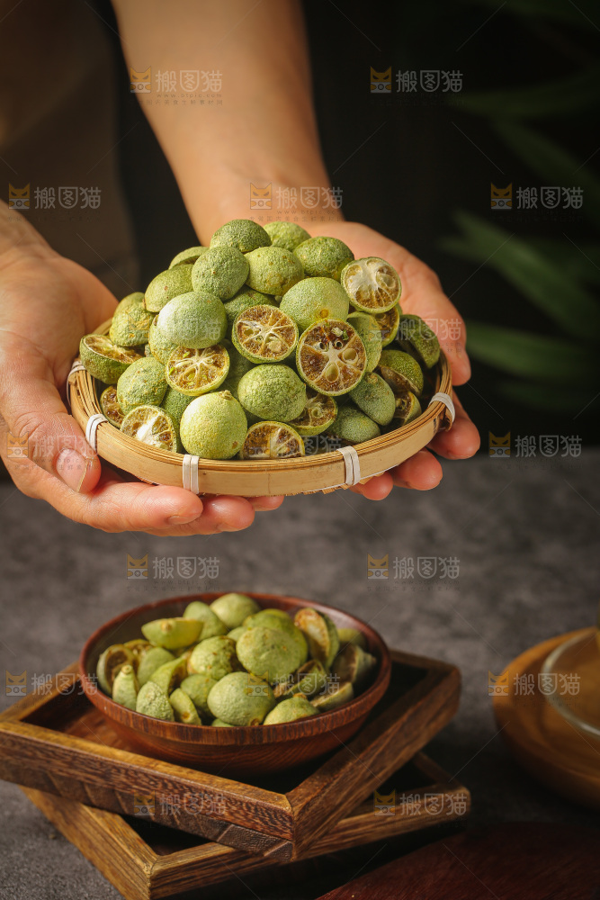 深底上的冻干小青橘