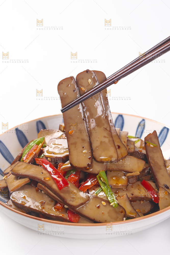 白底上的鸡蛋干
