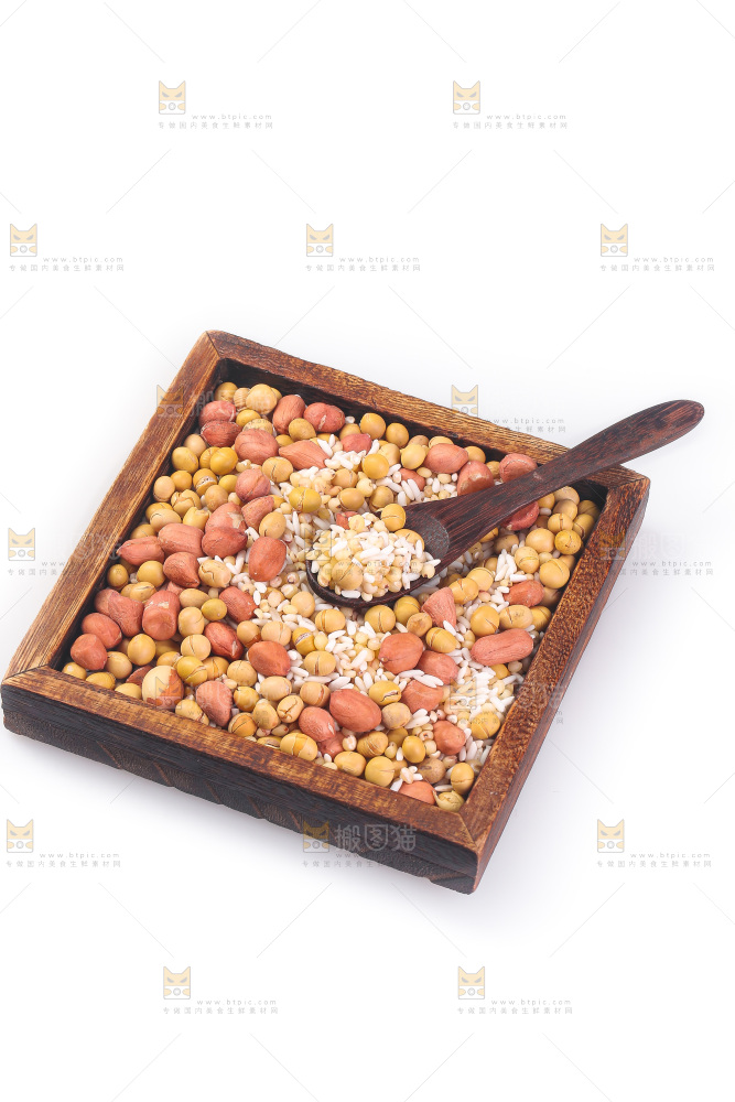 白底上的花生五谷豆浆