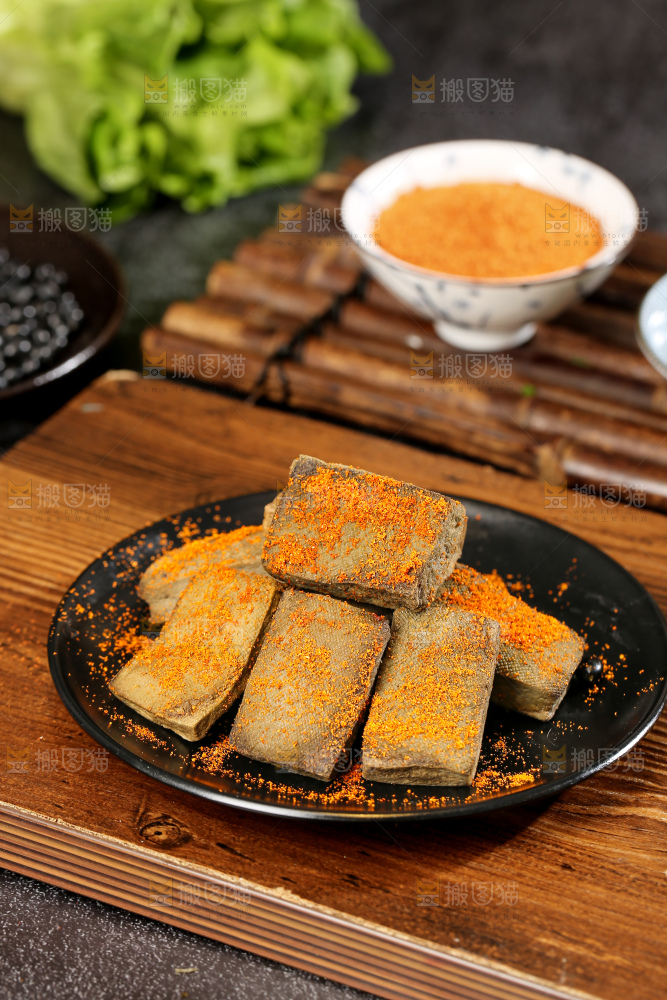 深底上的黑包浆豆腐