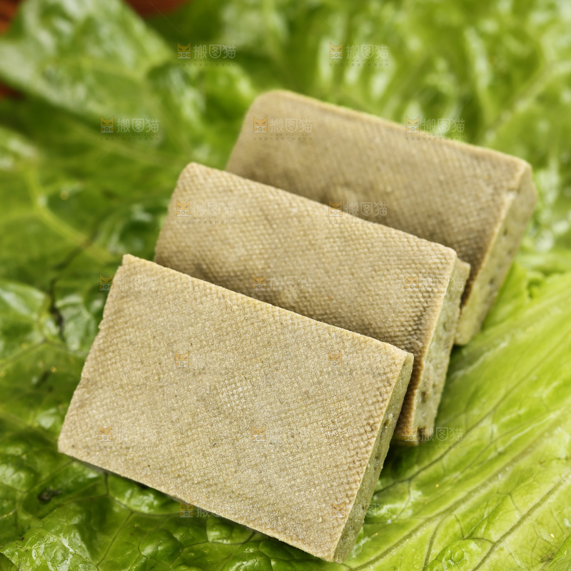 深底上的黑包浆豆腐