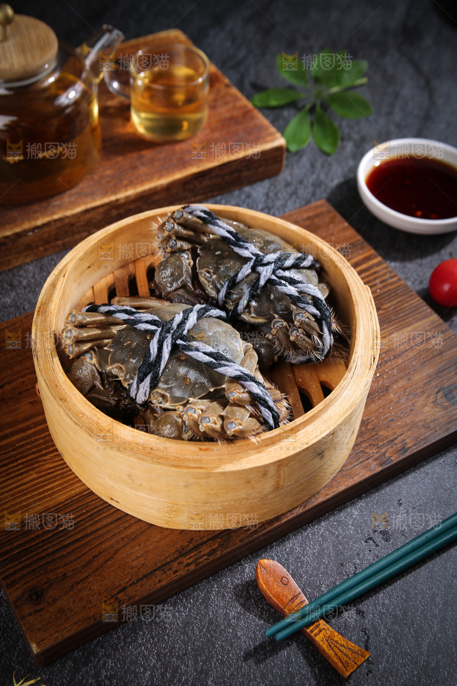 深底上的大闸蟹