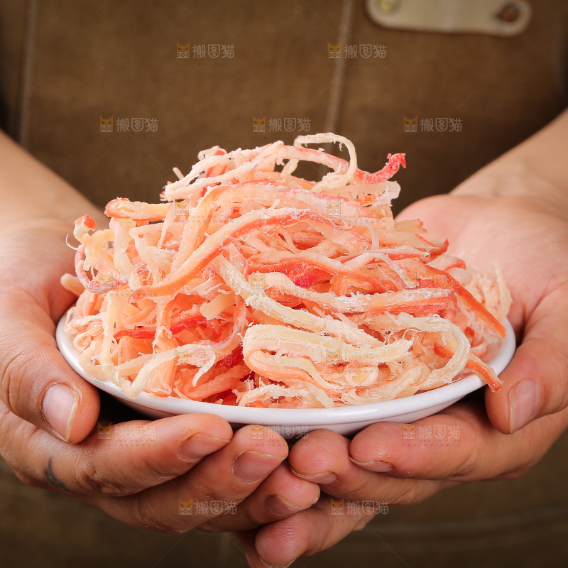 深底上的鱿鱼丝