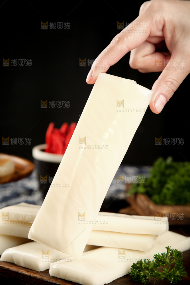 深底上的脆皮年糕