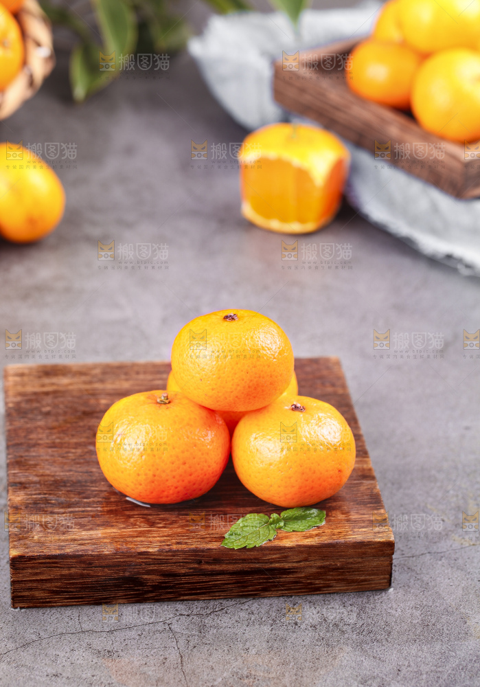 深底上的沙糖桔