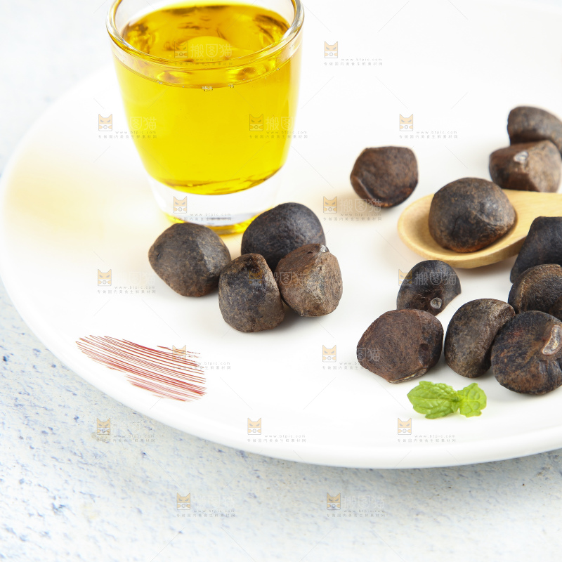 浅底上的茶籽