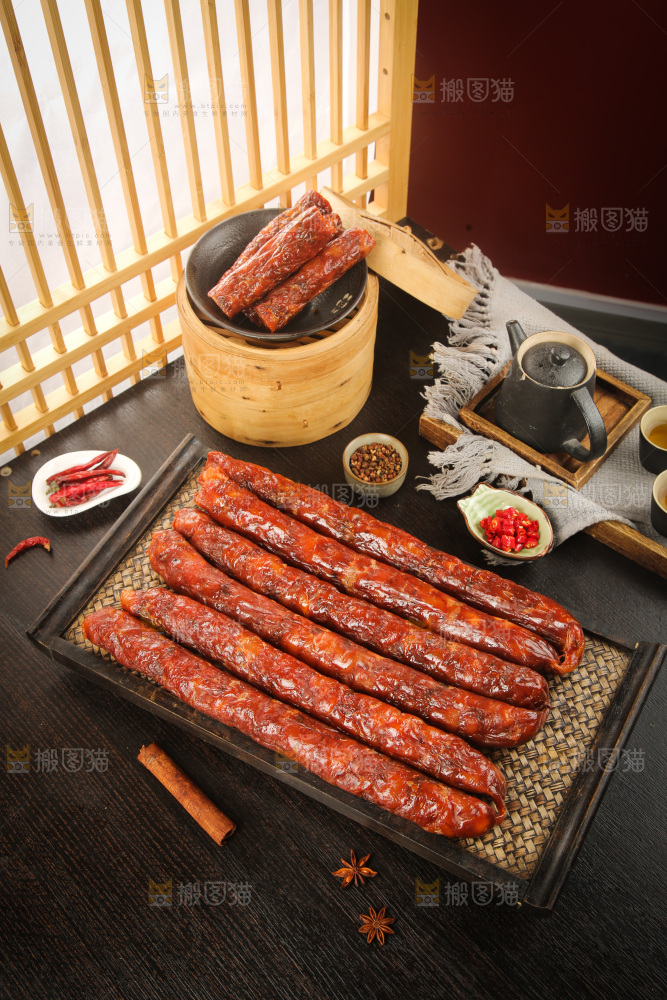 深底上的麻辣香肠