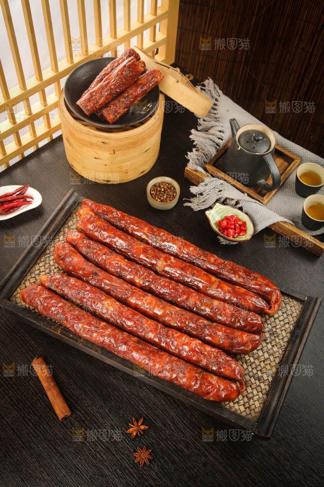 深底上的麻辣香肠