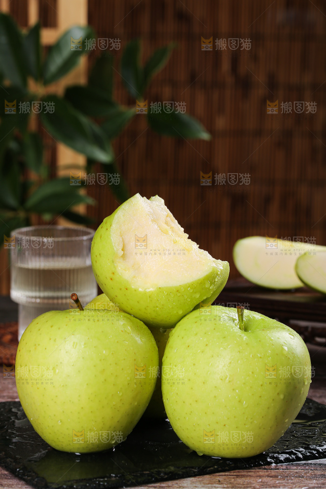 深底上的王林苹果