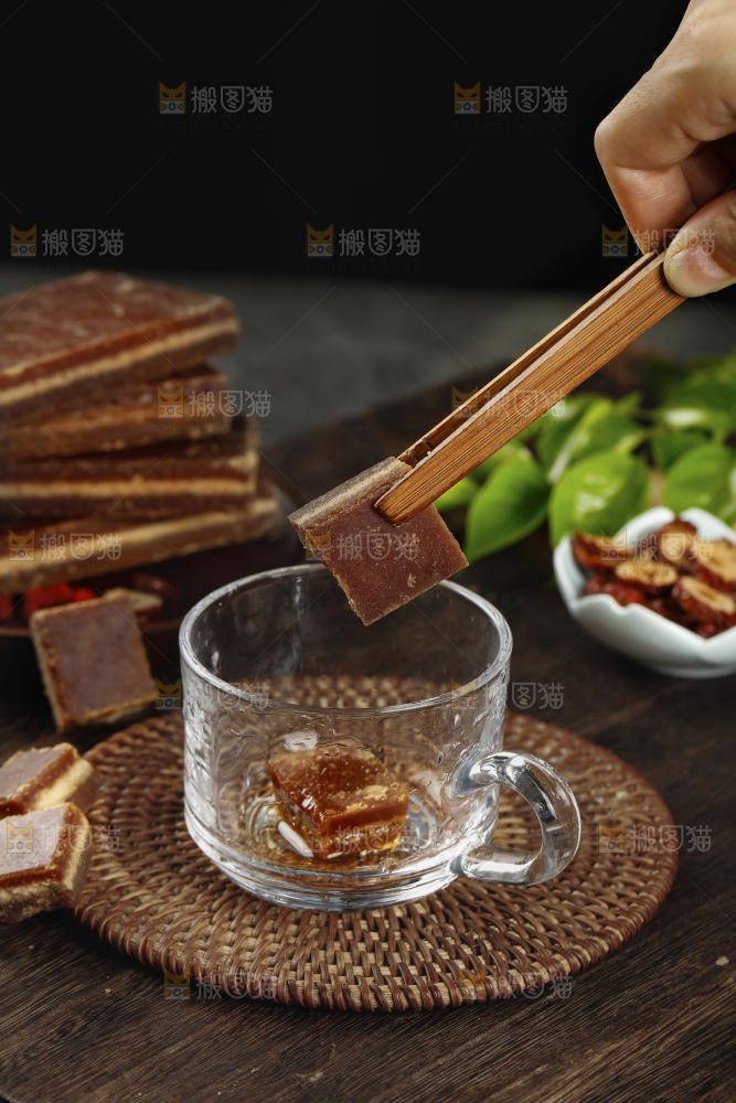 深底上的大块红糖