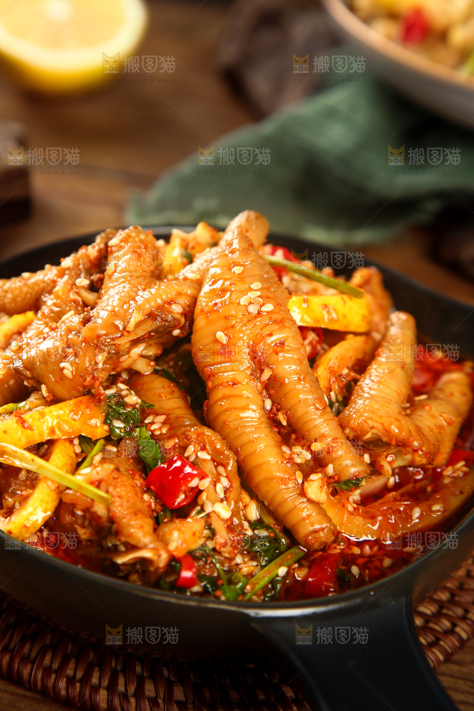 深底上的柠檬鸡爪