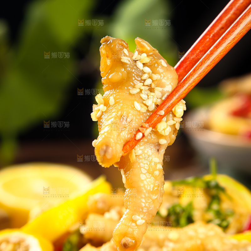 深底上的柠檬鸡爪