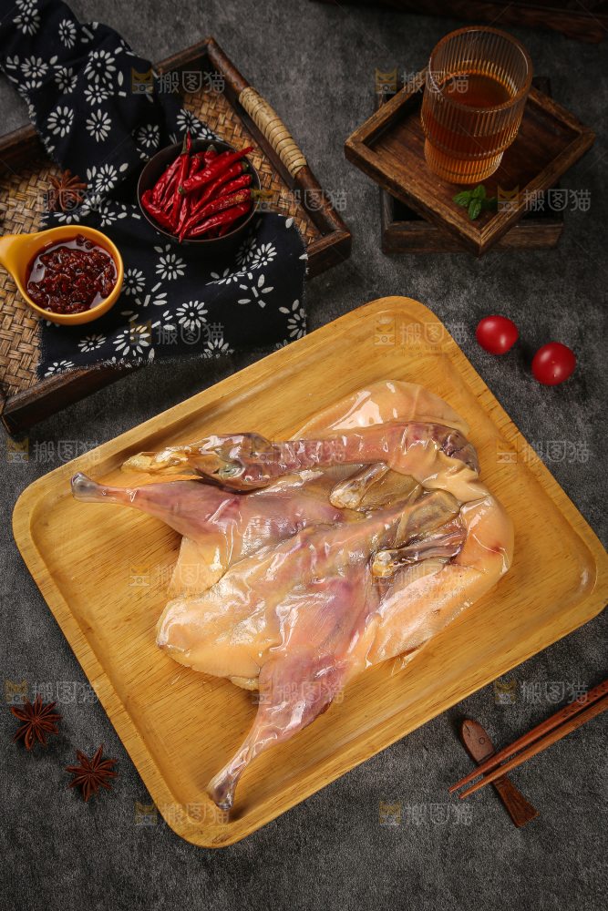 深底上的风干鸭